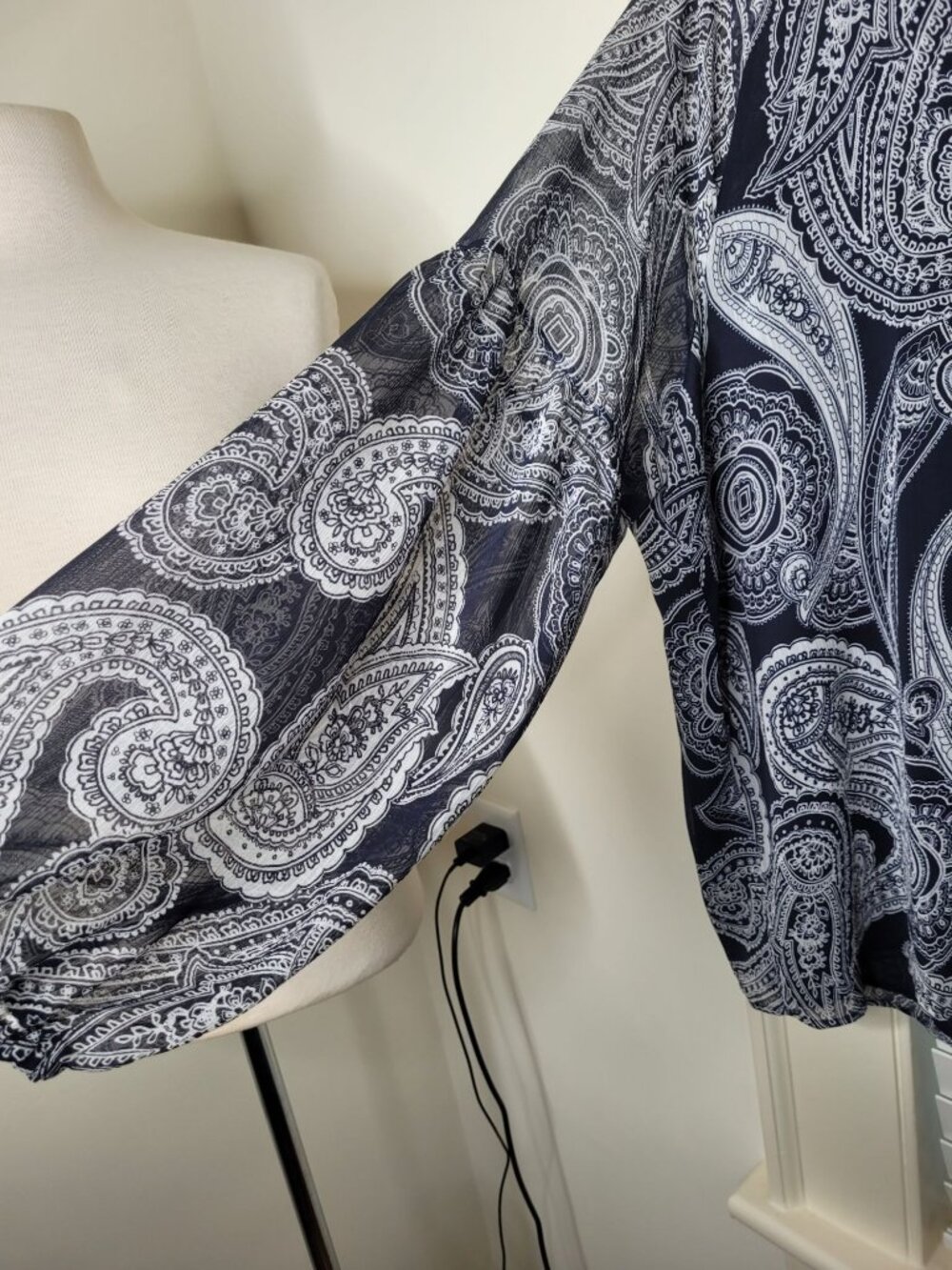 New Tommy Hilfiger Paisley Print XL Long Sleeve Blouse Top For Women - Picture 3 of 7